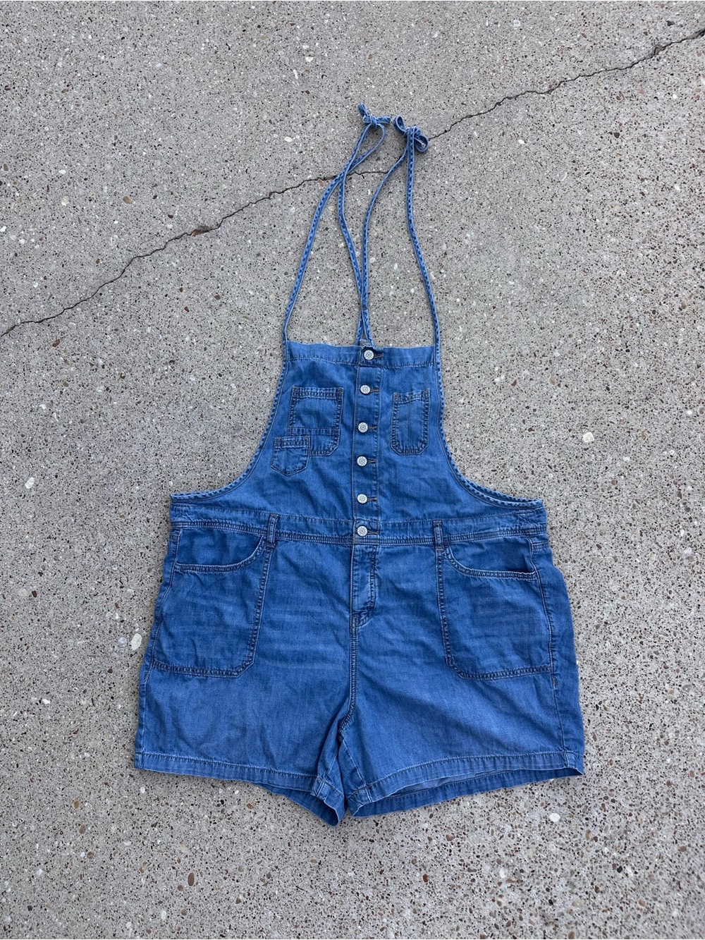 Torrid Lightweight Denim Bib Overall Shortall Women's Size 18 (S31)